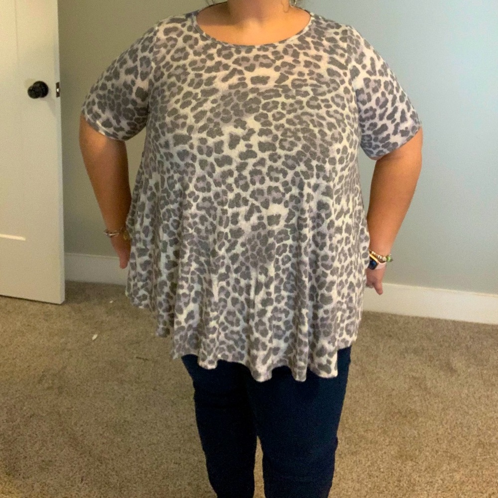 Leopard print top
